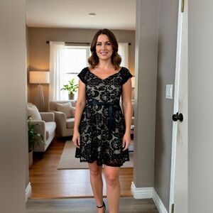 Chic Black Lace Mini Dress